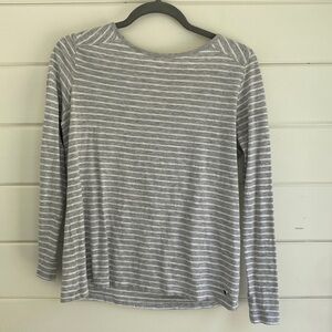 Vineyard Vines | Long Sleeve Tee with White and Grey Stripes | Great Condition